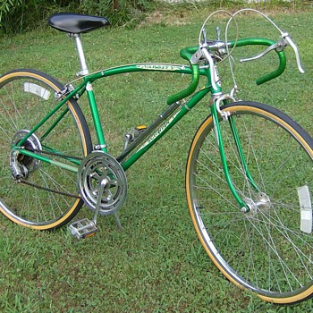 Early 70's  Schwinn Varsity Fastback