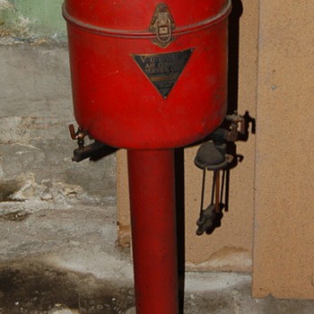 Vulcan Automotive Air Cleaner Service Unit. - Petroliana