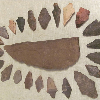 Dads indian spearhead\ arrowhead collection - Native American