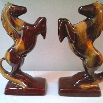 Blue Mountain Pottery "Harvest Gold " 9" Rearing Horse Bookends /Circa 1968-82 - Pottery