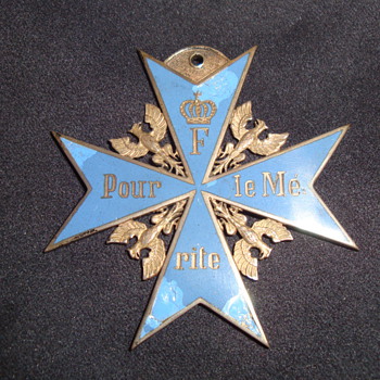 Prussian Order Pour le Mérite ("Blue Max")? - Medals Pins and Badges