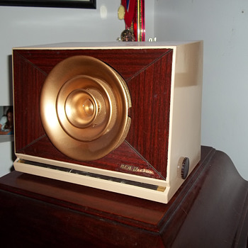 RCA Victor 9x571 - Radios