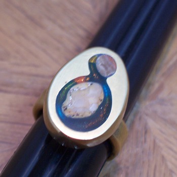 Mystery brass ring with unknown inlay(better picture)