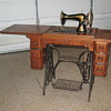 Singer Sewing machine in original Cabinet