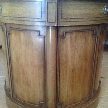 More Thomasville Chair Company drum table pics. - Furniture