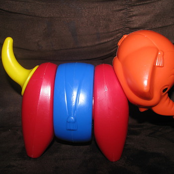 Tuuper toy elephant