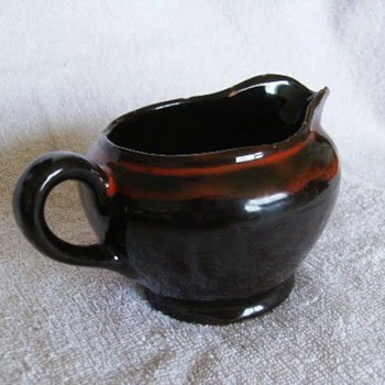 ROYAL CANADIAN ART POTTERY ( RCAP ) -- Creamer