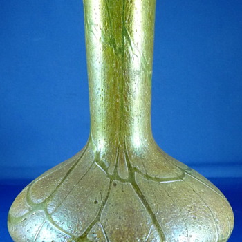 LOETZ or KRALIK IRIDESCENT GLASS VASE ? - Art Glass