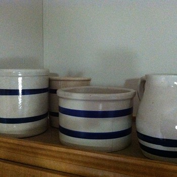 Robinson Ransbottom crockery