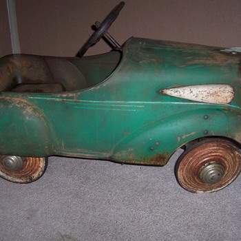 my mystery  pedal car - Model Cars