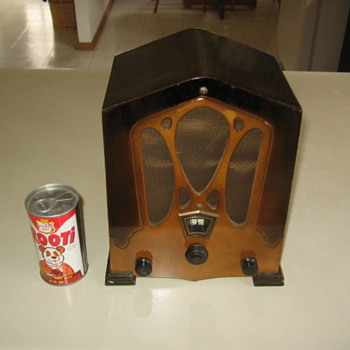  1930's Jackson Bell Mini Tombstone Wood Tube Radio