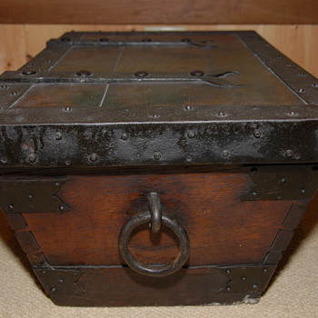 Medieval Trunk