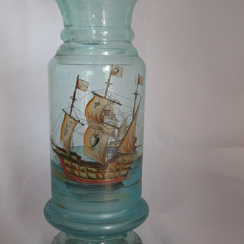 Christopher Colmumbus santa maria glass vase