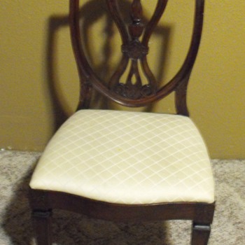 Shield back Hepplewhite? Reproduction? - Furniture