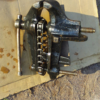 Fisher #2 dbl screw vise