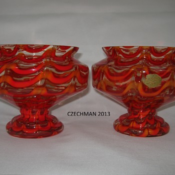 PAIR OF FABULOUS ART DECO EXPORTED CZECH GLASS VASES BY KRALIK EXPORT LABEL - Art Glass