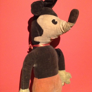 A Old Mickey Mouse 1930's 1940's ??