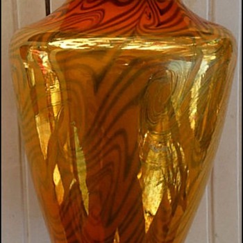 IMPERIAL FREE HAND VASE c. 1923 - Art Glass
