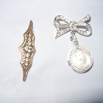 victorian type pin and clebar lapel pin watch 