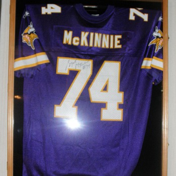 Bryant McKinnie signed jersey