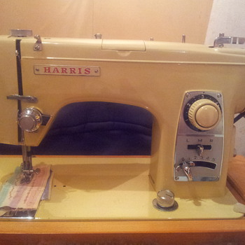 My Harris Sewing Machine (with All Original Bits & Instruction Booklet and case)