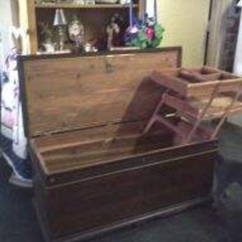 Lane Cedar chest