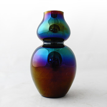 Four unknown ca. 1900 glass vases. Help needed (II) - Art Glass