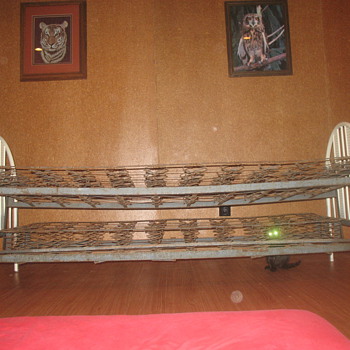 Mystery bed - Furniture
