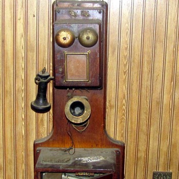 Can anyone give any information on this phone? - Telephones