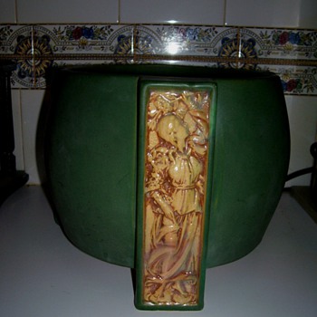 Early Roseville Matte Green Or Chloron Jardiniere - Art Pottery