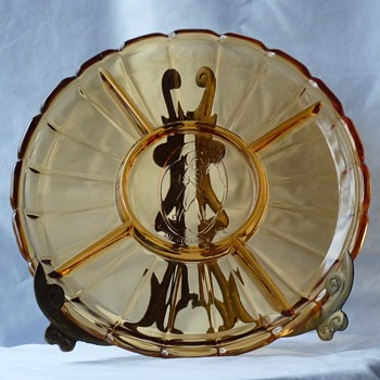 "Au Gourmet", amber glass, divided serving platter - Glassware