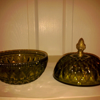 Green candy dish, unkwown