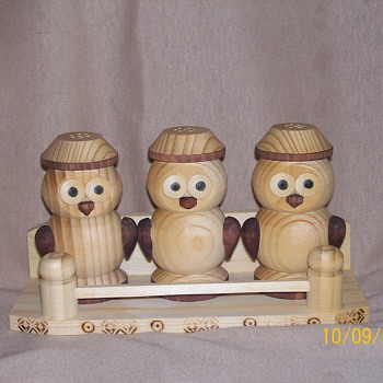 Salt & Pepper Shakers - Kitchen