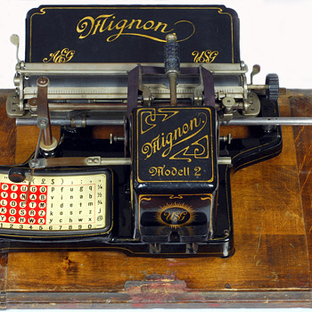 Mignon 2 typewriter - 1905