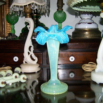 Kralik Vase ?? - Art Glass