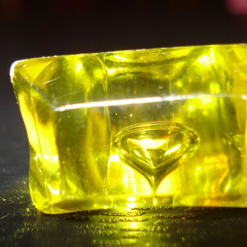 YELLOW HONK KONG RING