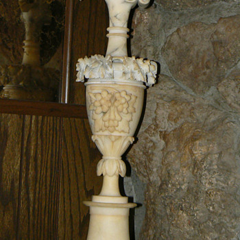 Alabaster (?) urns (?)
