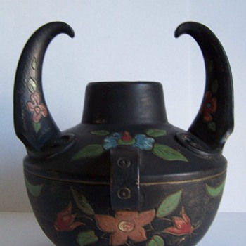 MYSTERY BLACK POT