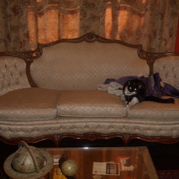 Vintage Couch - Furniture