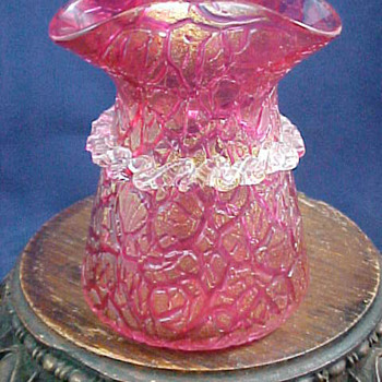 Red Iridescent Crackle Art Glass Vase with Applied Rigaree