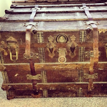 Vintage Trunk