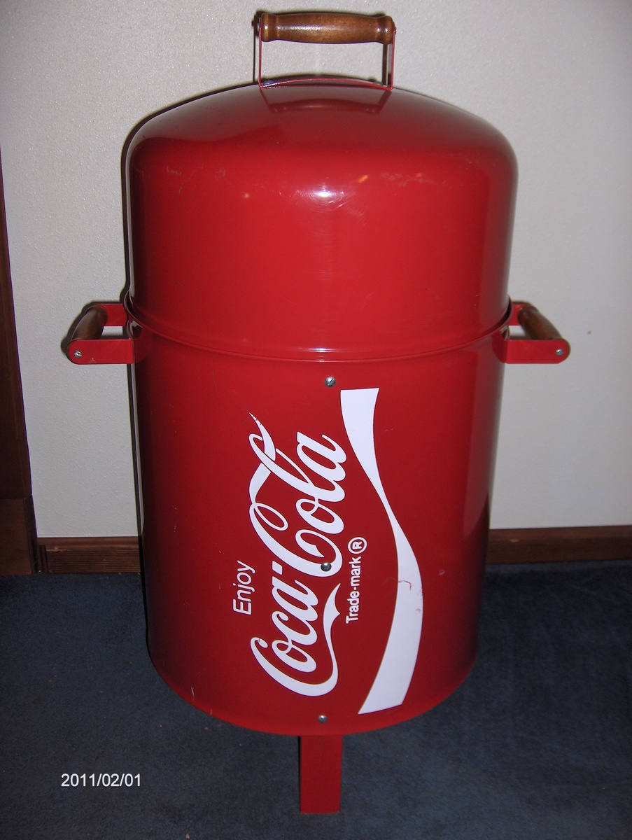 Coca-Cola Smoker BBQ | Collectors Weekly