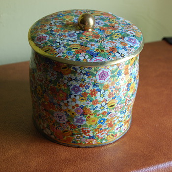 Pretty Flower Tin - Kitchen