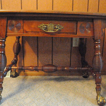 Anybody know anything about this table? - Furniture