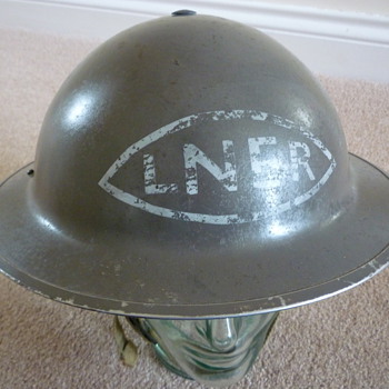 The London & North Eastern Railway (LNER) steel helmet. - Military and Wartime