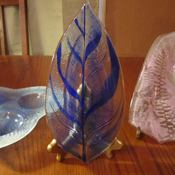 Edwin Walter Mid Century Fused Art Glass Fern Dishes