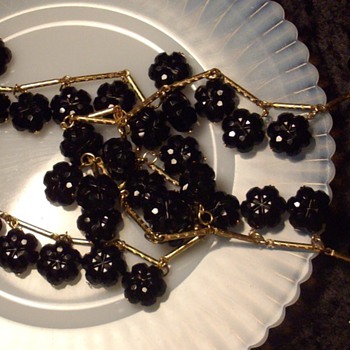 Trifari black cut glass bead bracelet & flapper necklace. - Costume Jewelry