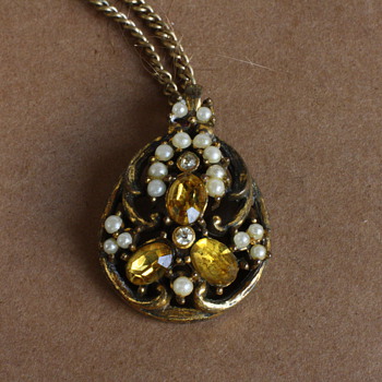 Czech glass pendant