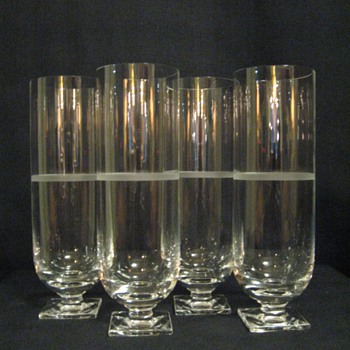VERA WANG FOR WEDGWOOD CRYSTAL CHAMPAGNE GLASSES (SET OF 4) - Glassware