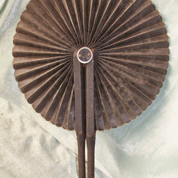 Fan With Handles That Hook Closed